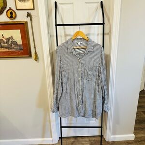 Old Navy Striped Classic Soft Button Down
